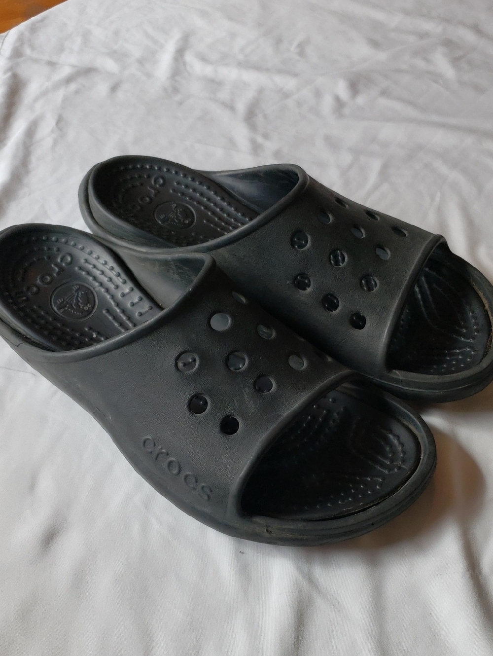 Crocs Mens 12 Black Slip On Sandal Waterproof Cushioned Footbed Comfort